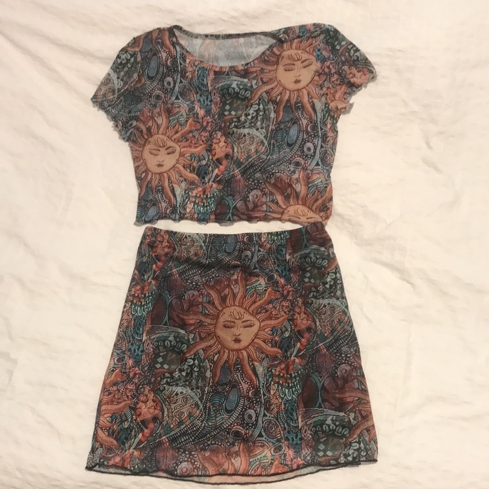 Two piece set from ROMWE. Size M, muli-coloured.